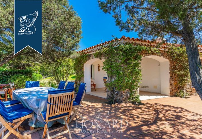 Image No.9-7 Bed Villa for sale