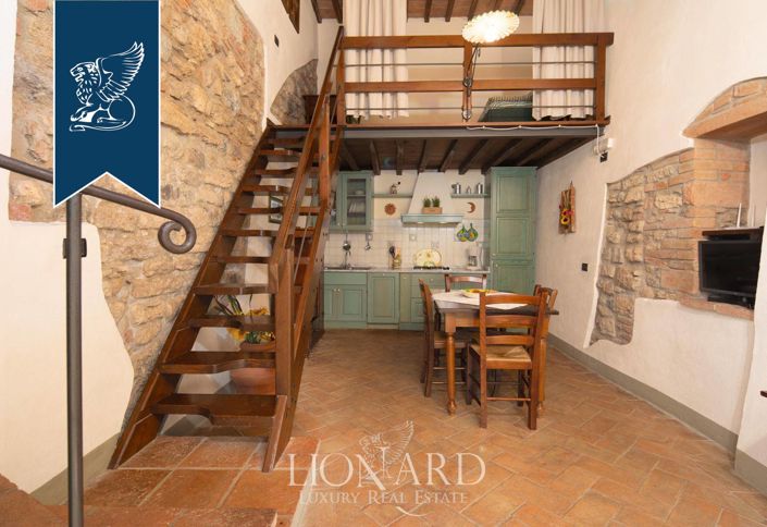 Image No.19-8 Bed Farmhouse for sale