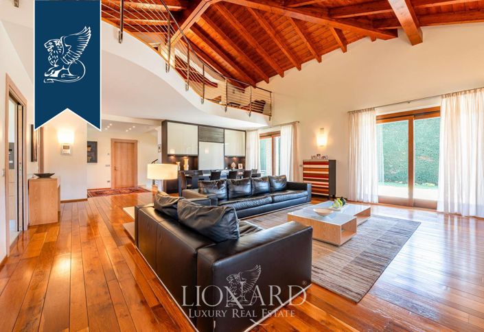 Image No.12-4 Bed Villa for sale