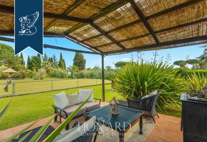 Image No.17-11 Bed Villa for sale