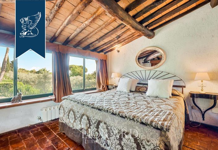 Image No.42-11 Bed Villa for sale