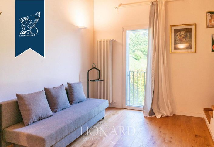 Image No.19-12 Bed Villa for sale