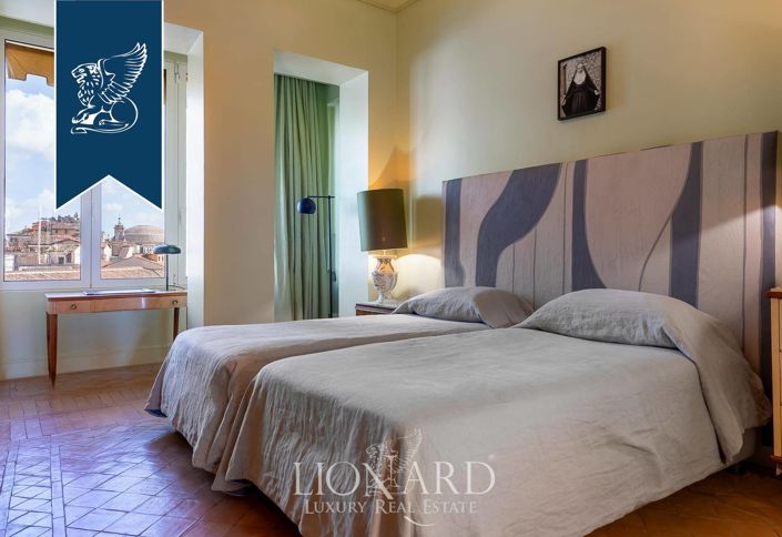 Image No.40-5 Bed Apartment for sale