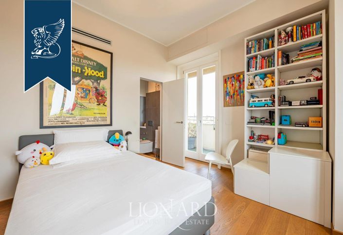 Image No.29-4 Bed Apartment for sale