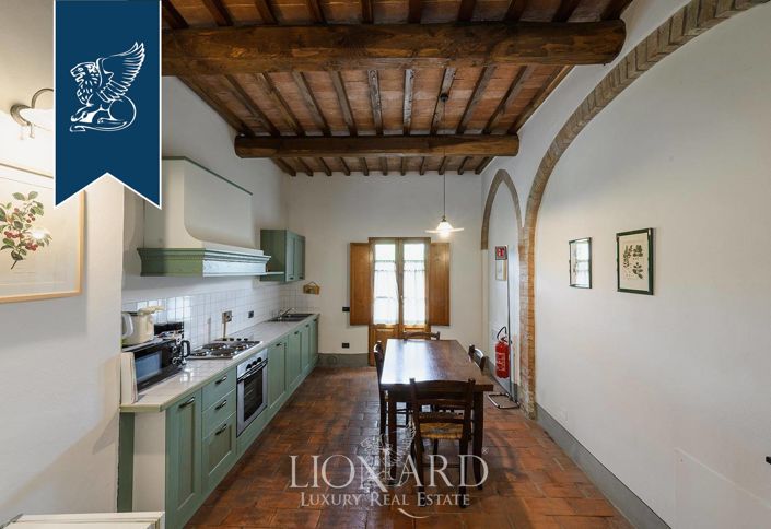Image No.17-7 Bed Villa for sale