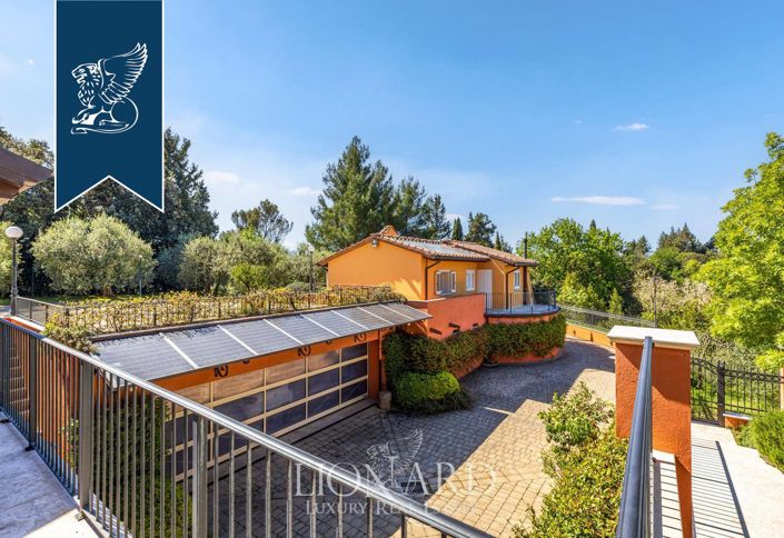 Image No.12-5 Bed Villa for sale