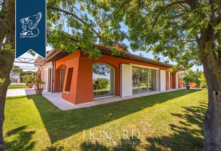 Image No.19-5 Bed Villa for sale