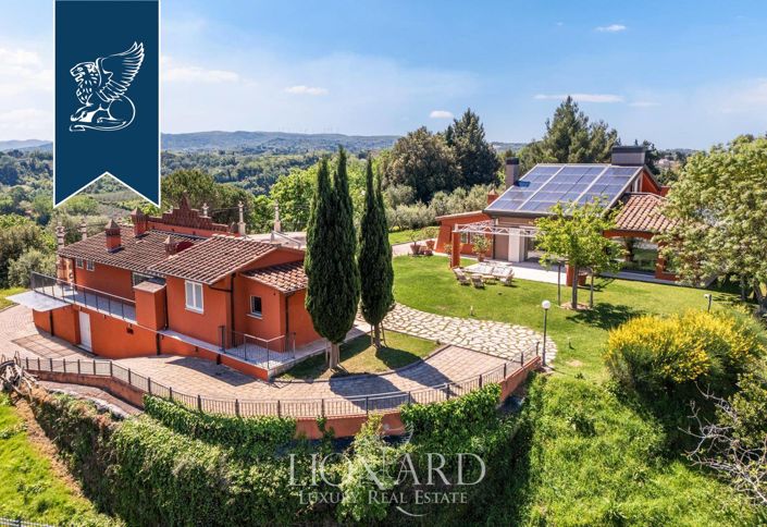 Image No.5-5 Bed Villa for sale