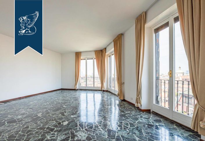 Image No.13-5 Bed Apartment for sale