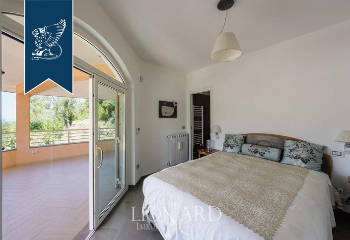 Image No.15-4 Bed Apartment for sale