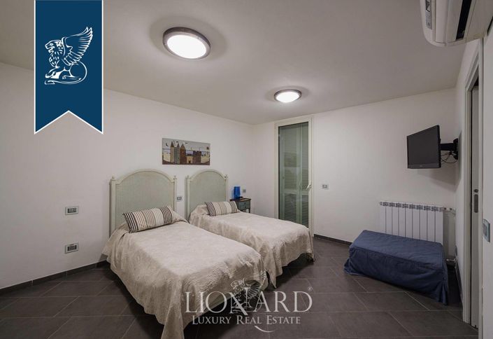 Image No.19-4 Bed Apartment for sale