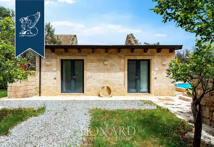 Image No.14-9 Bed Country House for sale