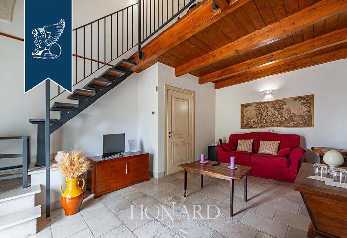 Image No.19-9 Bed Country House for sale