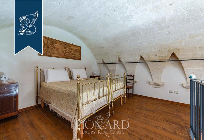 Image No.25-9 Bed Country House for sale