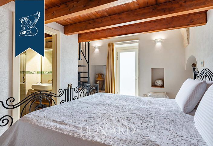 Image No.27-9 Bed Country House for sale