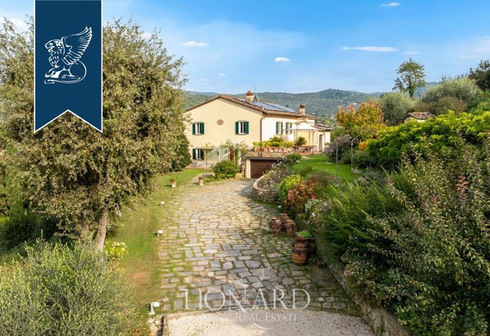 Image No.2-4 Bed Villa for sale