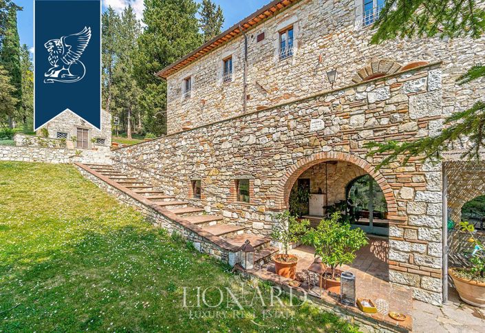 Image No.10-23 Bed Farmhouse for sale