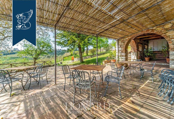 Image No.17-23 Bed Farmhouse for sale