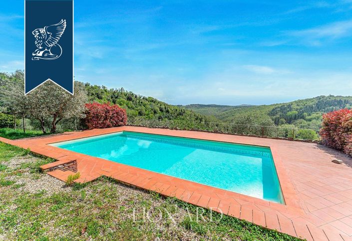 Image No.8-23 Bed Farmhouse for sale