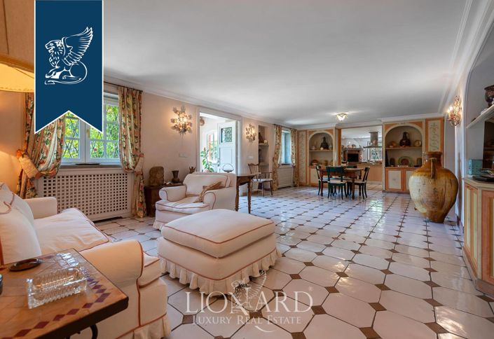 Image No.20-5 Bed Villa for sale