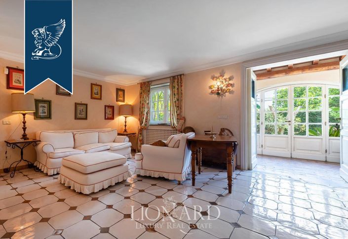 Image No.21-5 Bed Villa for sale