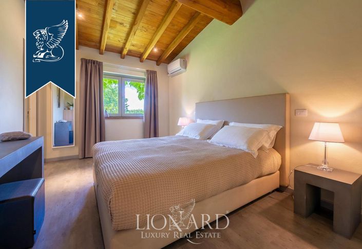 Image No.49-5 Bed Villa for sale
