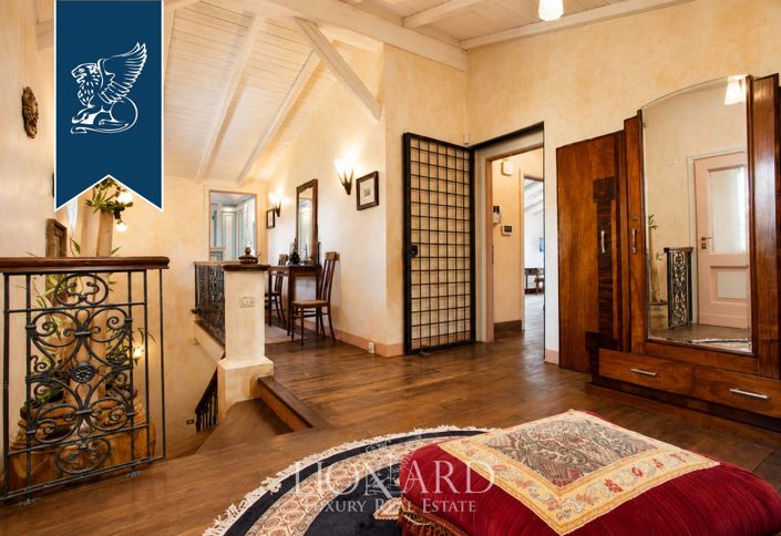 Image No.25-8 Bed Villa for sale