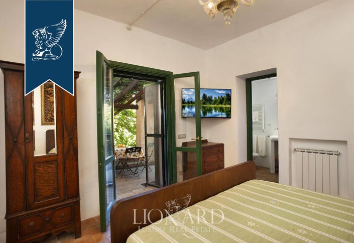 Image No.32-8 Bed Villa for sale