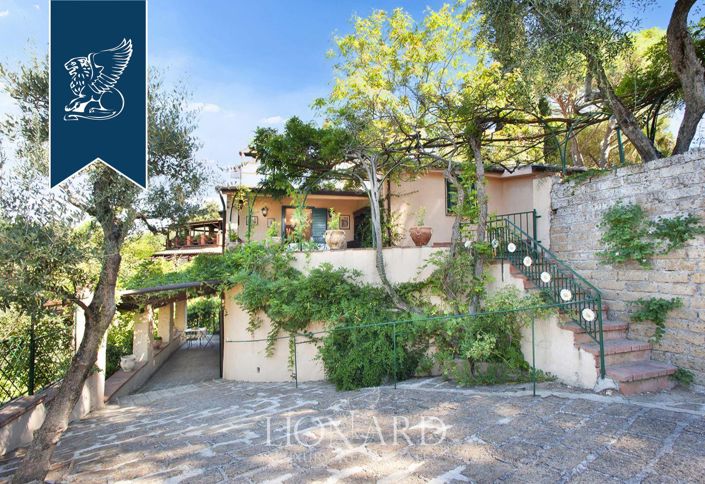 Image No.33-8 Bed Villa for sale