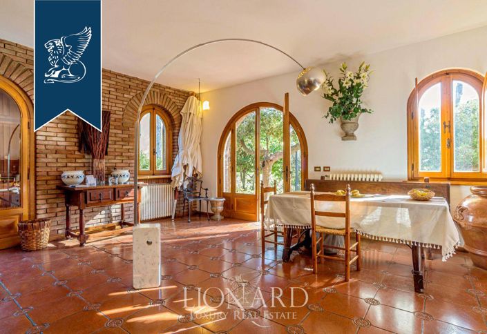Image No.11-3 Bed Villa for sale
