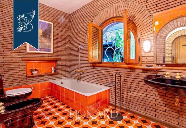 Image No.17-3 Bed Villa for sale