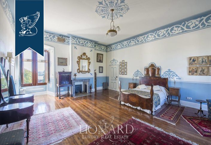 Image No.12-Propriété de 9 chambres à vendre à Italie