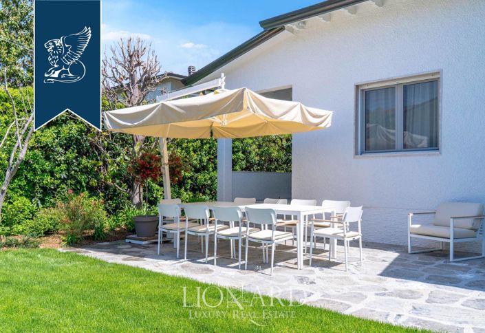 Image No.3-4 Bed Villa for sale