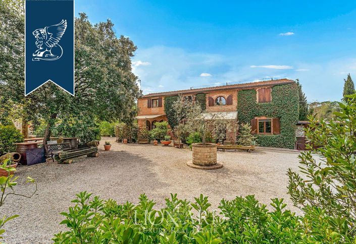 Image No.3-10 Bed Farmhouse for sale