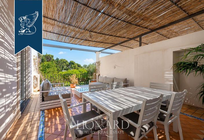 Image No.7-16 Bed Villa for sale
