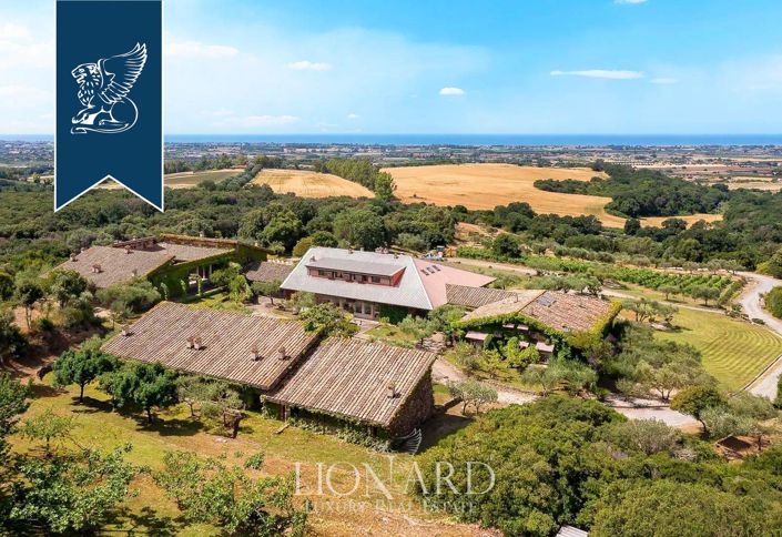 Image No.2-31 Bed Farmhouse for sale