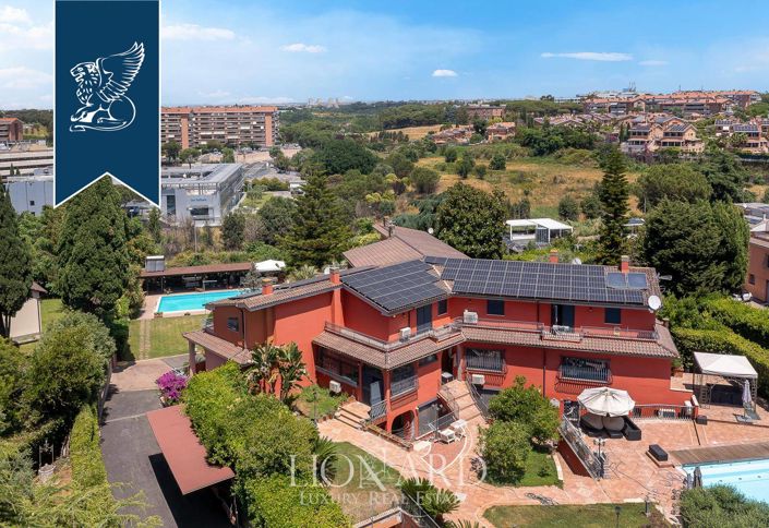 Image No.2-4 Bed Villa for sale