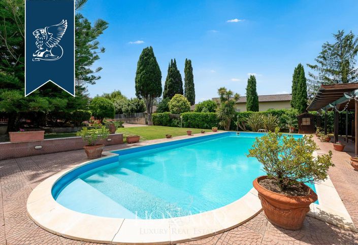 Image No.8-4 Bed Villa for sale