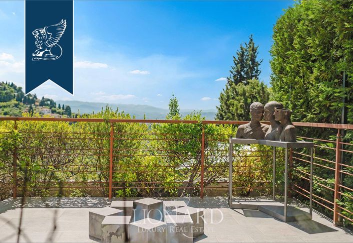 Image No.37-10 Bed Villa for sale