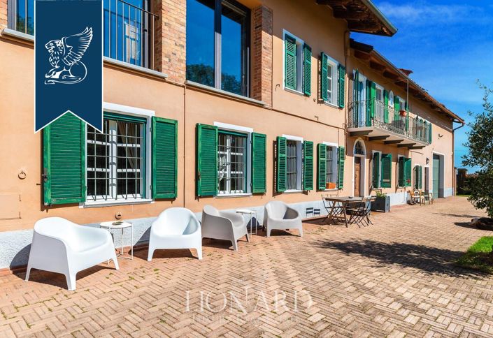 Image No.18-5 Bed Villa for sale