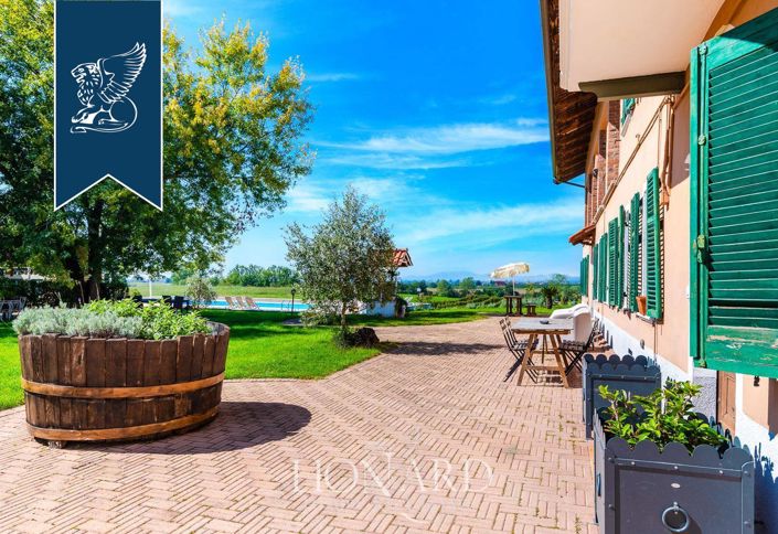 Image No.20-5 Bed Villa for sale