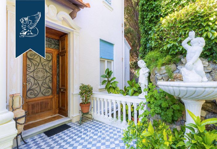 Image No.24-7 Bed Villa for sale