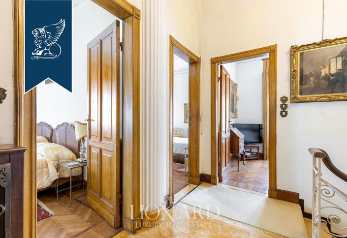 Image No.35-7 Bed Villa for sale