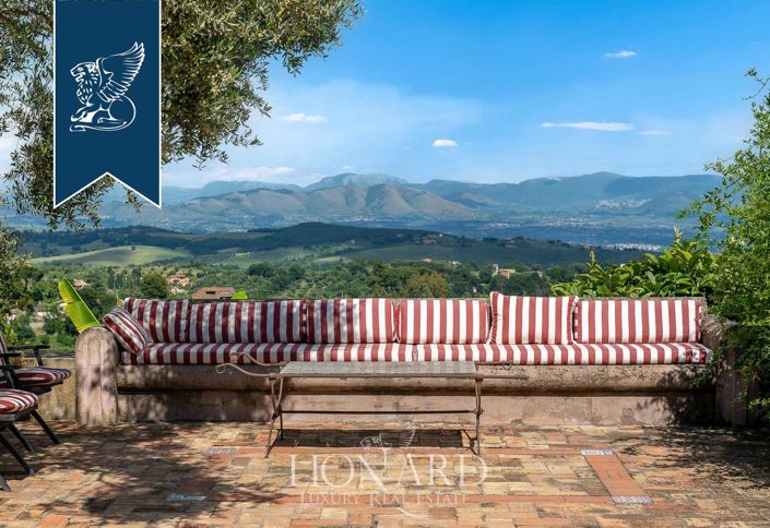 Image No.13-8 Bed Villa for sale
