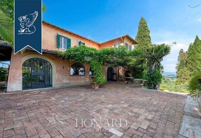 Image No.18-8 Bed Villa for sale