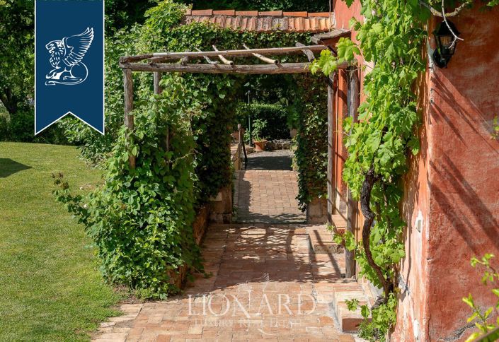 Image No.21-8 Bed Villa for sale