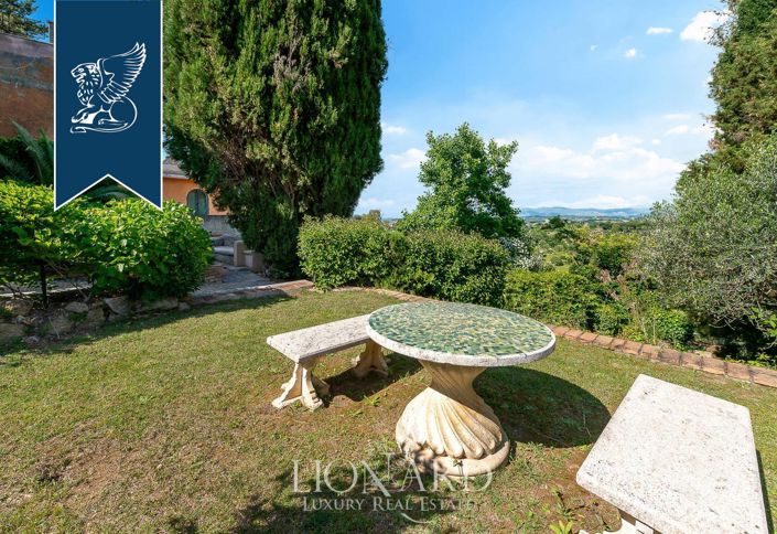 Image No.23-8 Bed Villa for sale