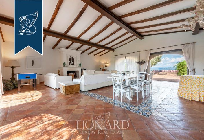 Image No.26-8 Bed Villa for sale