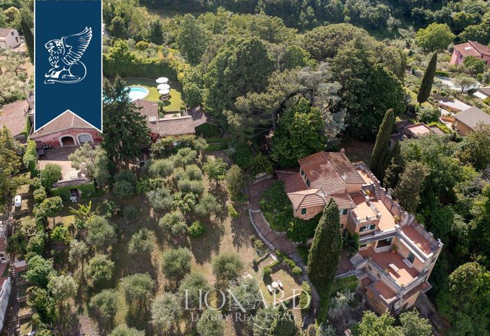 Image No.4-8 Bed Villa for sale