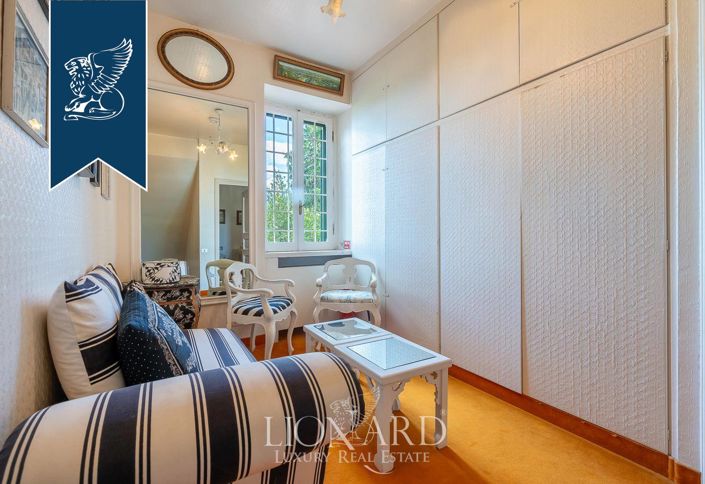 Image No.43-8 Bed Villa for sale